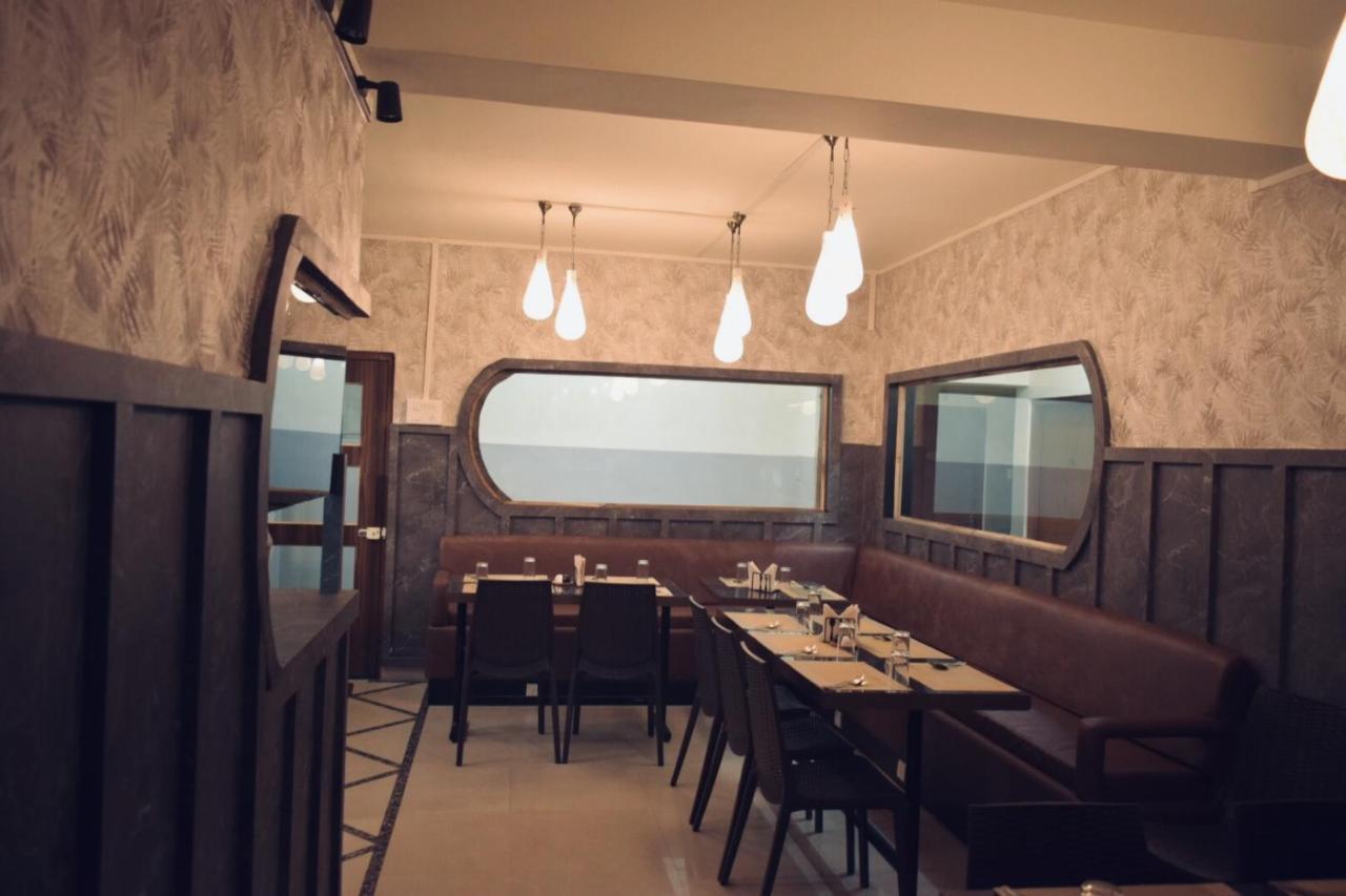 Hotel Travellers Inn Shillong Buitenkant foto